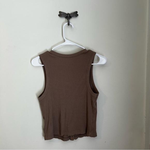 GAP Ribbed Button Front Tank - Picture 4 of 4